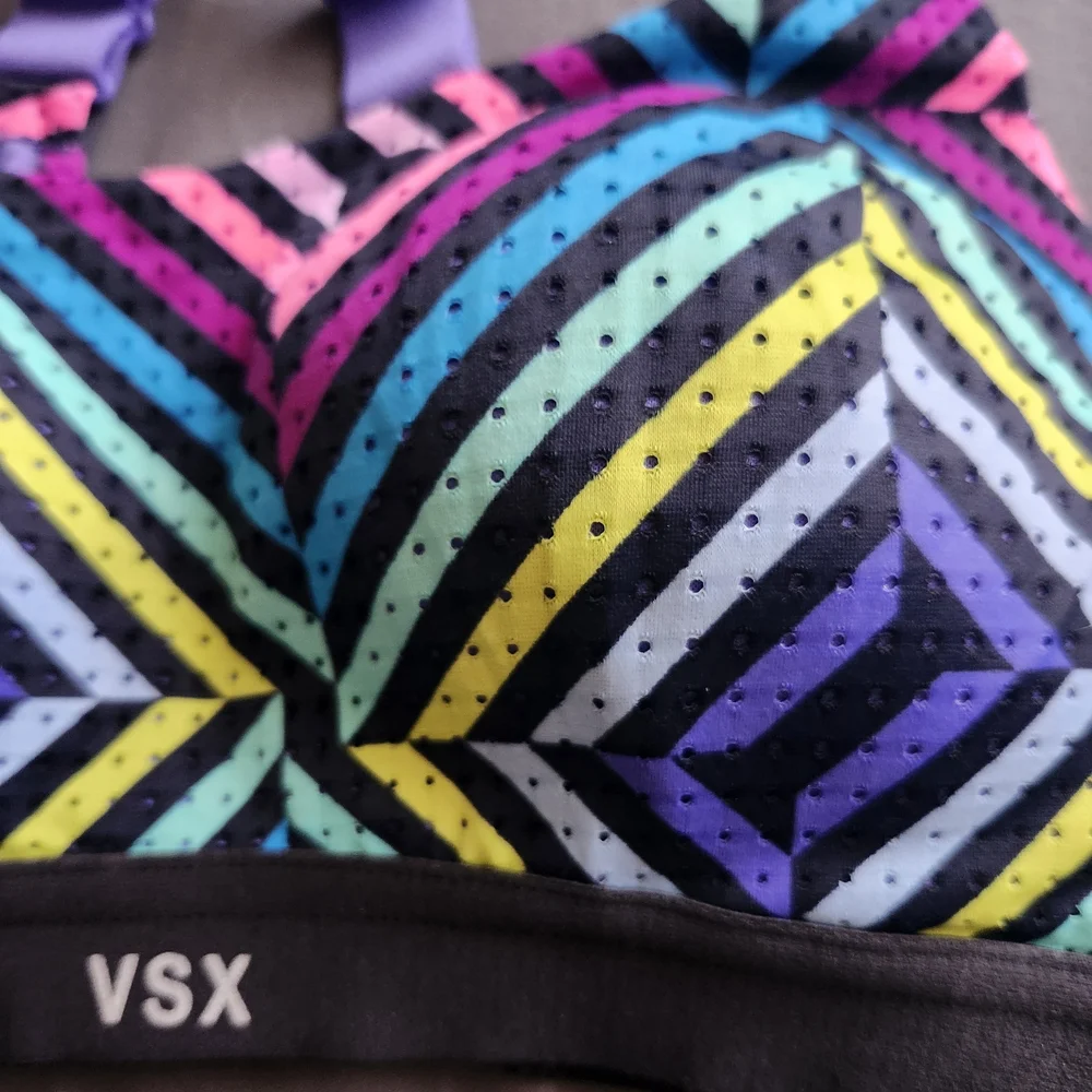 Victorias Secret 32B Sports Bra Geometric Print VSX Sport Pullover Wireless - Picture 2 of 5